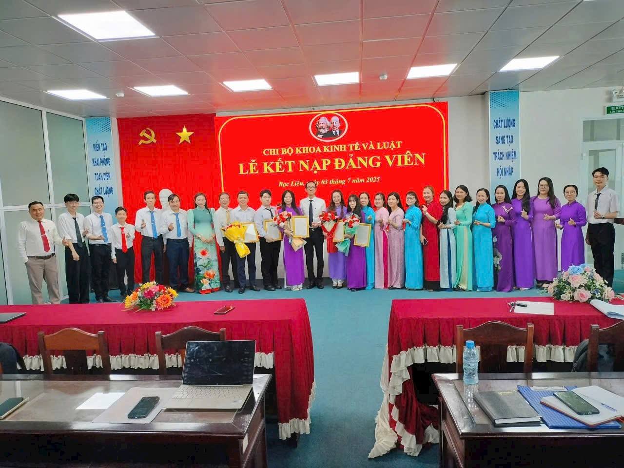 Phát triển Đảng trong sinh viên: Khẳng định vai trò nòng cốt của tổ chức Đoàn - Hội trong công tác xây dựng Đảng